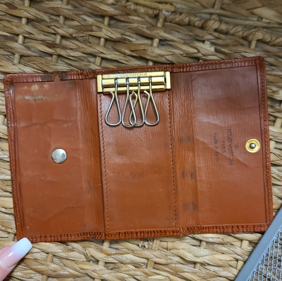 🧡 LV EPI 4 Key Holder - Picture 4 of 9